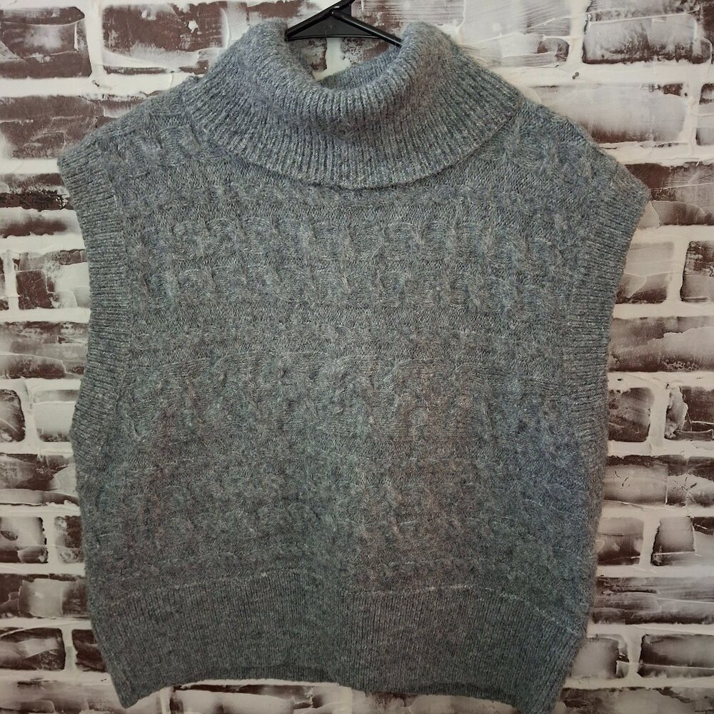 Old Navy Go Recycled Large Sleeveless Sweater Turtleneck Grey